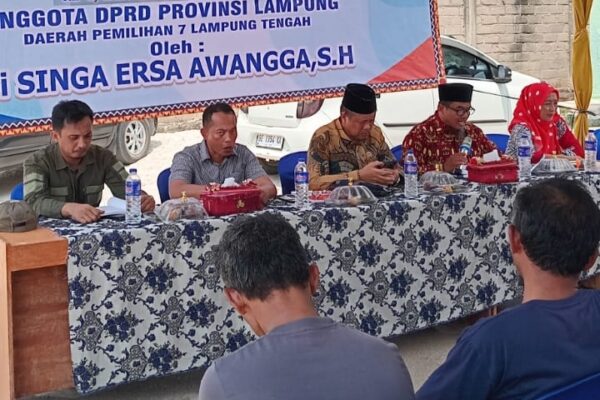 DPRD Provinsi Lampung Gelar Sosialisasi di Kampung Gunung Haji, Warga Sambut Antusias